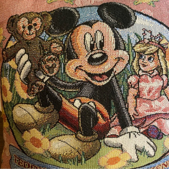 Disney Teddy Bear and Doll weekend 2005 Mickey Mouse Tapestry pillow RARE - Picture 2 of 6